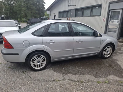 Ford Focus 2008, kuva 5/10