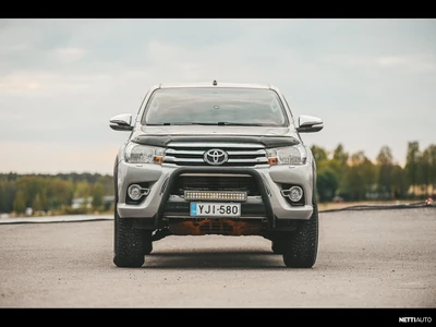 Toyota Hilux 2016, photo 2/14