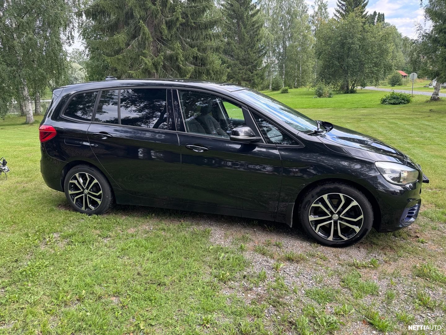 BMW 218