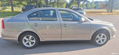 Skoda Octavia 2010, kuva 6/9
