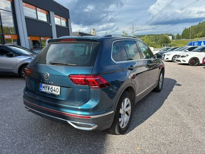 Volkswagen Tiguan 2020, photo 3/6