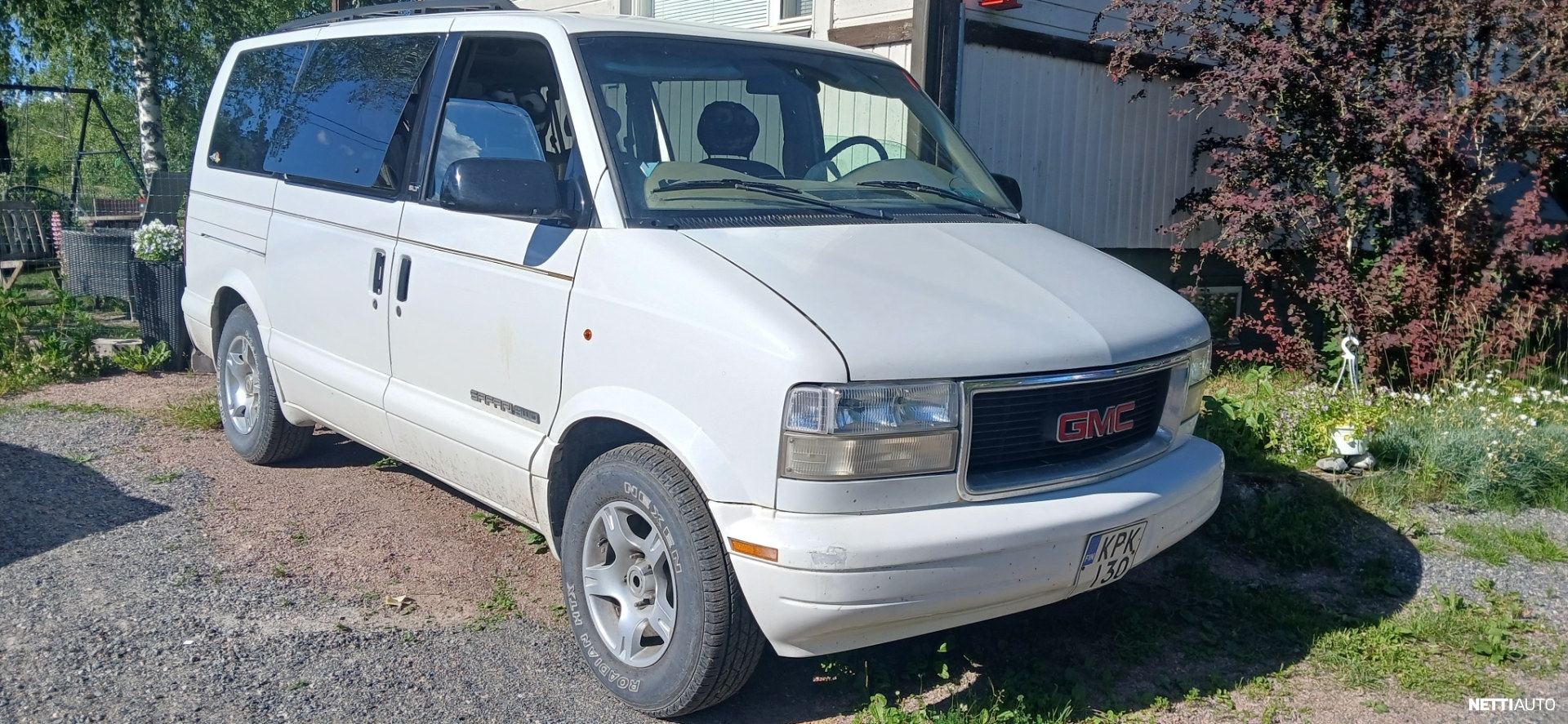 GMC Safari