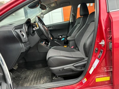 Toyota Auris 1,8 Hybrid Premium 2016, kuva 5/6