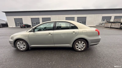 Toyota Avensis 2006, kuva 4/10