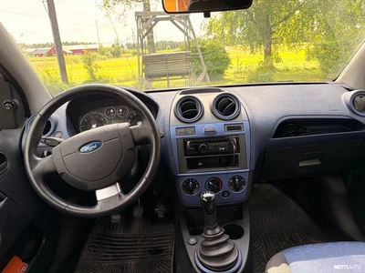 Ford Fiesta 1,4 80hv Limited M5 5-ovinen 2008, photo 5/9