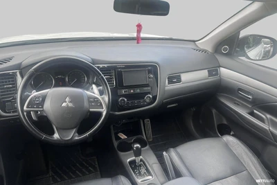 Mitsubishi Outlander 2014, kuva 4/6