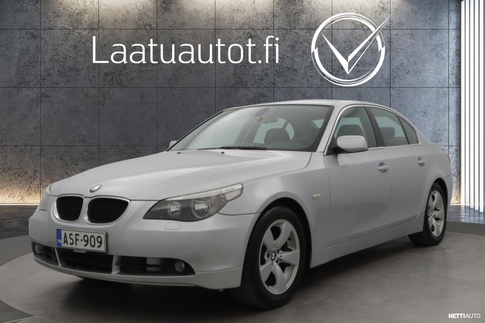 BMW 525