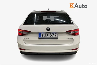 Skoda Superb 2018, photo 3/31