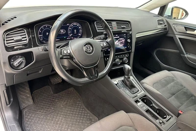 Volkswagen Golf 2018, photo 6/25