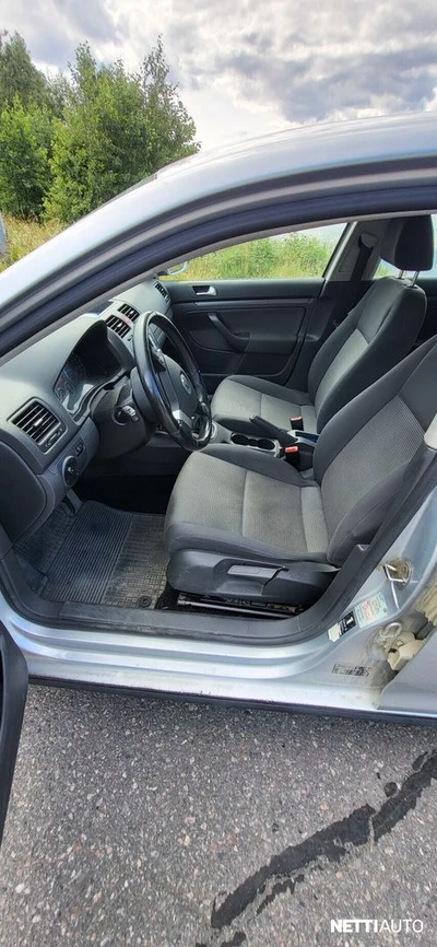 Volkswagen Jetta 2008, kuva 7/13