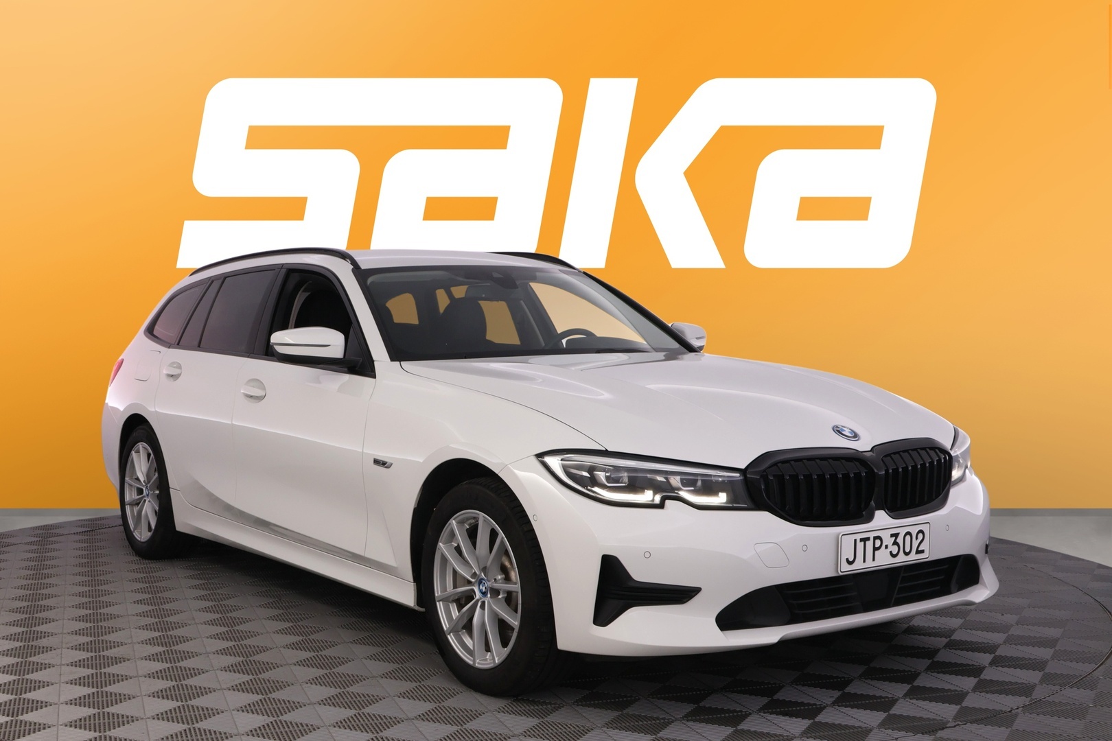 BMW 330