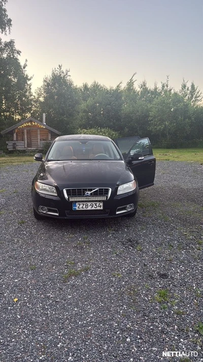 Volvo V70 2,0D Momentum Business 2008, photo 2/10
