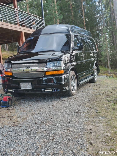 Chevrolet Express 2015, kuva 2/4