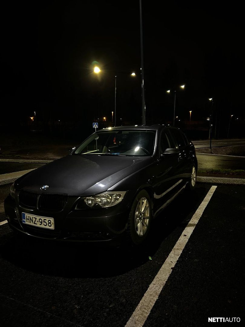 BMW 320