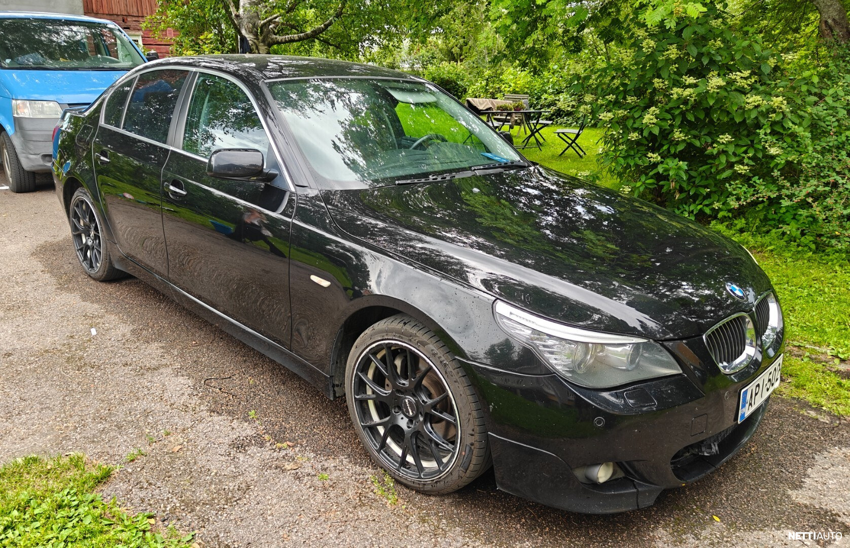 BMW 523