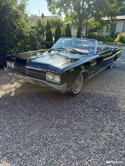 Oldsmobile Starfire 1965, photo 2/10