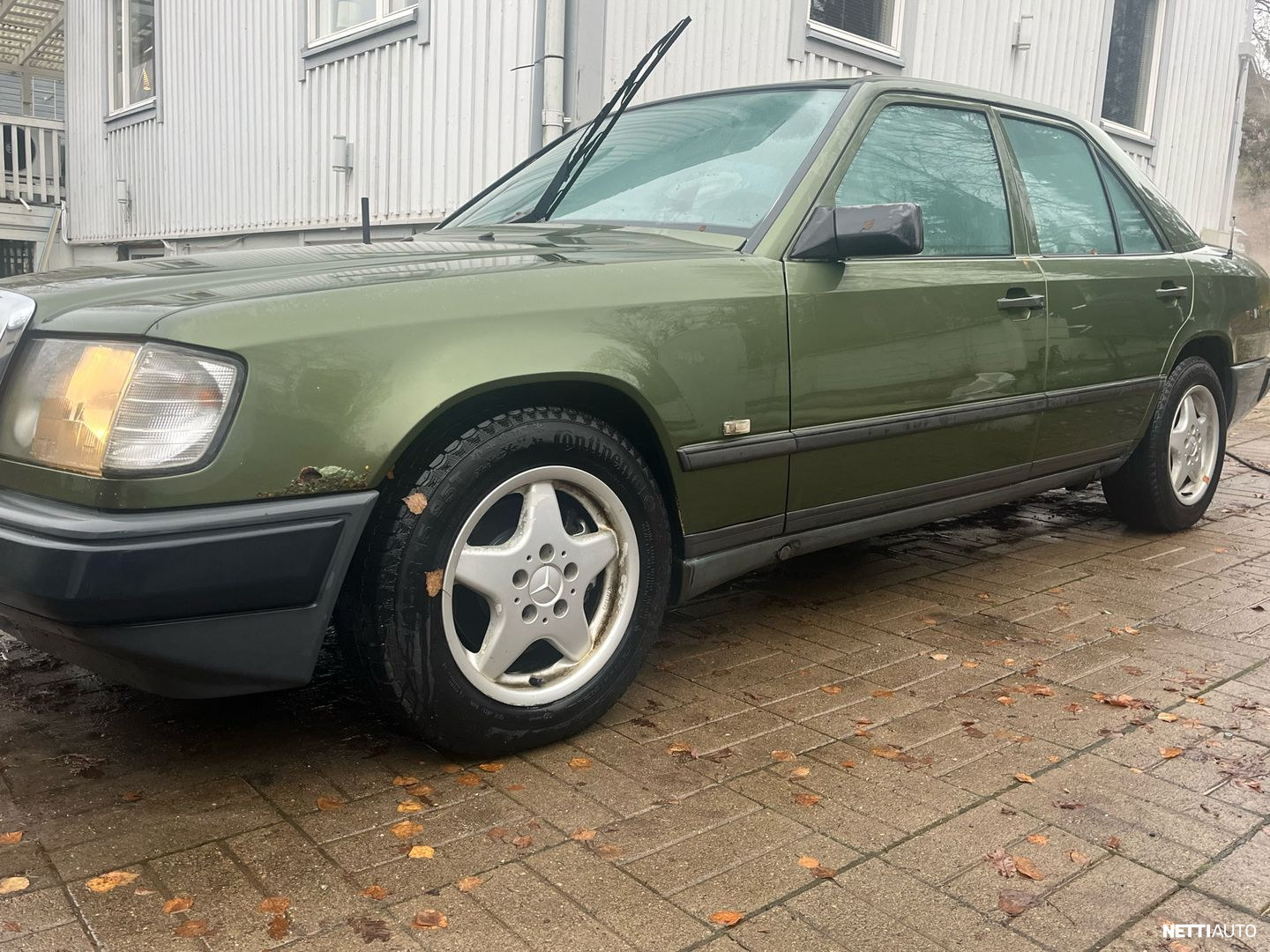 Mercedes-Benz 300