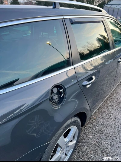 Volkswagen Passat 2011, kuva 2/18