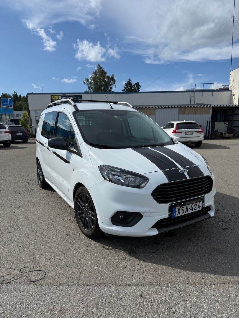 Ford Transit Courier