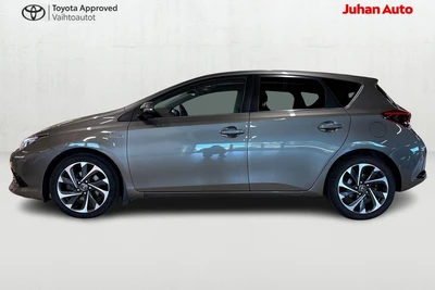 Toyota Auris 1,8 Hybrid Style 2016, photo 2/10