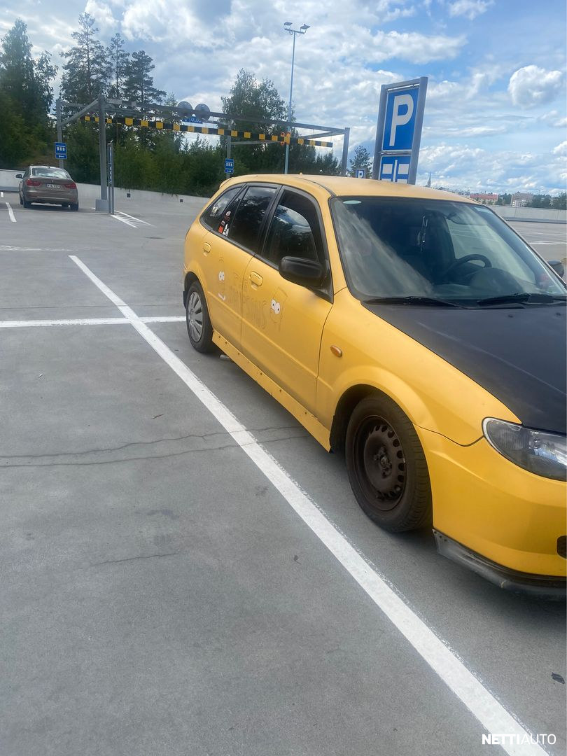 Mazda 323F