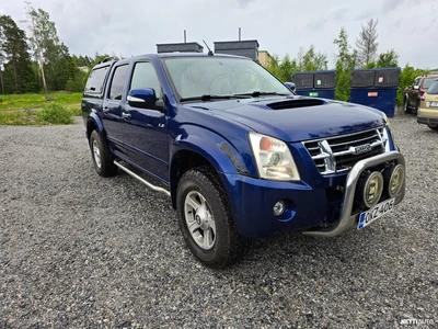 Isuzu D-Max 3.0TDi Jatko-ohjaamo 4x4 2010, photo 2/12