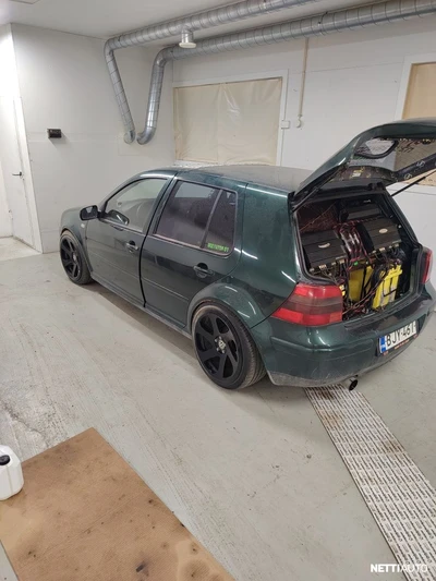 Volkswagen Golf 2000, kuva 1/10