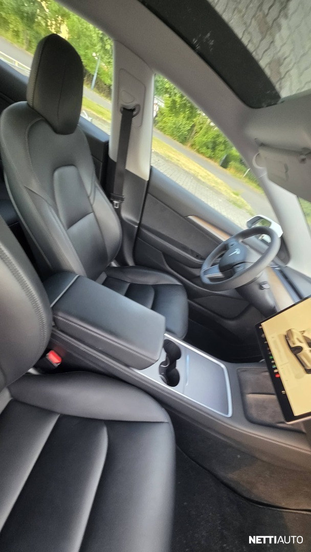 Tesla Model 3 2022, kuva 6/13