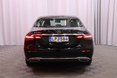 Mercedes-Benz E 220 d 4MATIC Sedan 2021, kuva 4/36