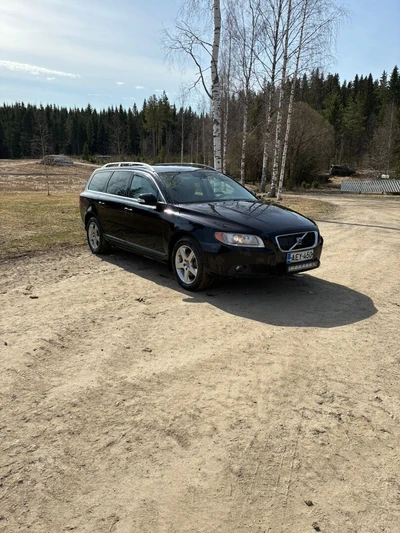 Volvo V70 2,4D Summum Business aut 2008, kuva 2/10