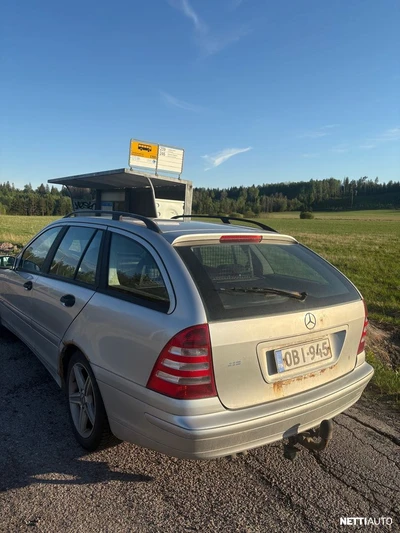 Mercedes-Benz C 200 2005, kuva 4/7