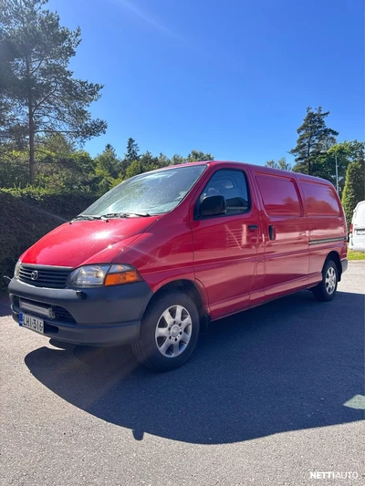Toyota Hiace 2,5 D-4D 100 Air 5ov pitkä 2005, photo 1/13