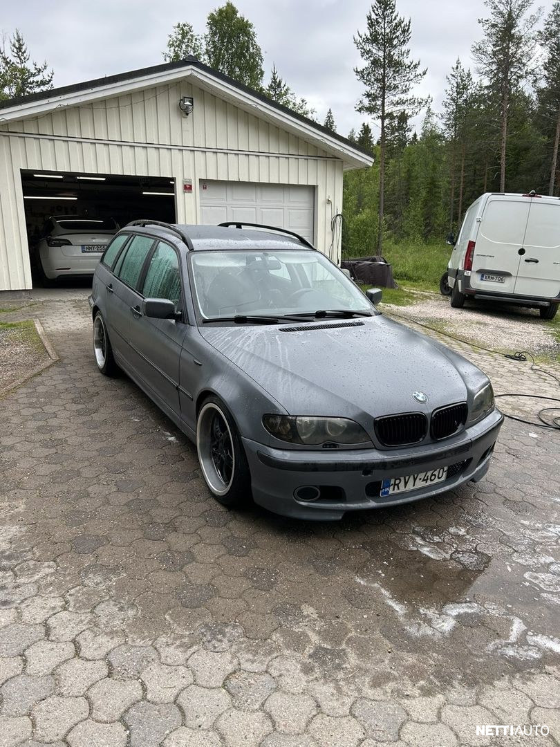 BMW 320