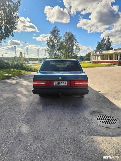 Volvo 740 1989, kuva 3/5