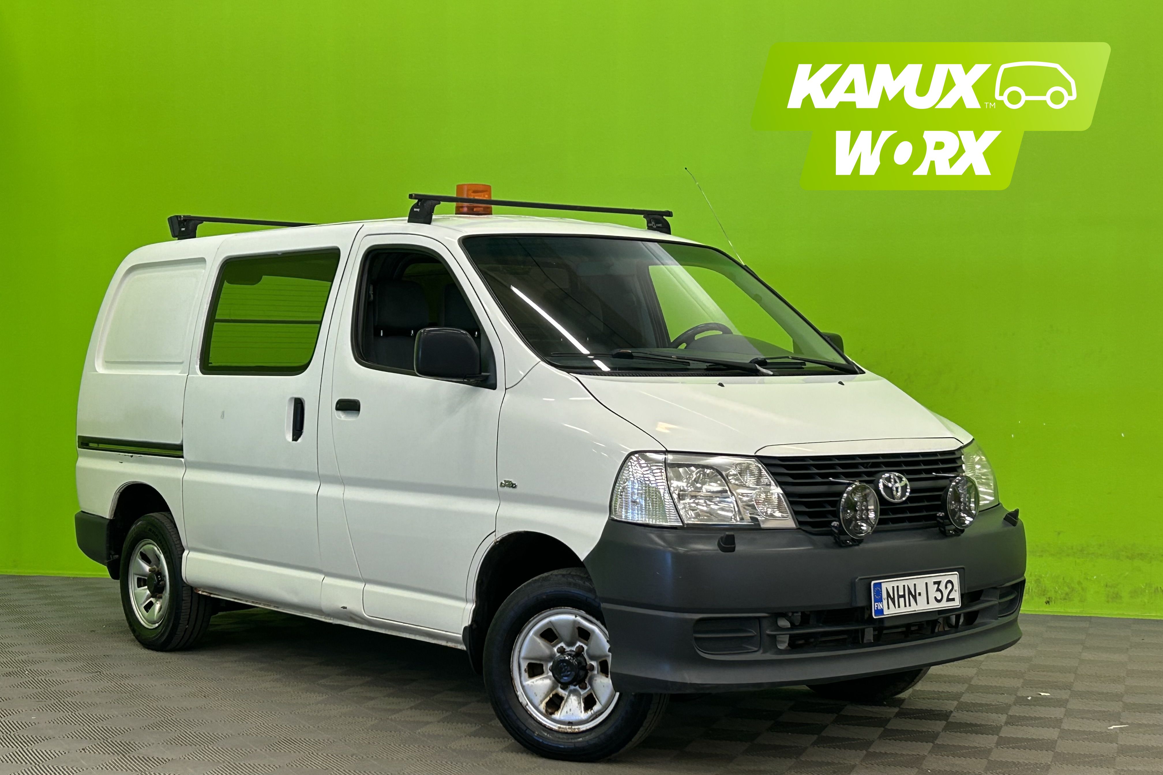 Toyota Hiace 2,5 D-4D 4WD 117 5ov Lyhyt