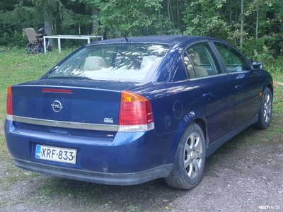 Opel Vectra 2,2 Ecotec Elegance 4d 2004, kuva 2/12