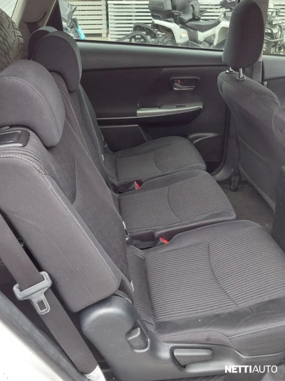 Toyota Prius+ 2018, photo 7/9