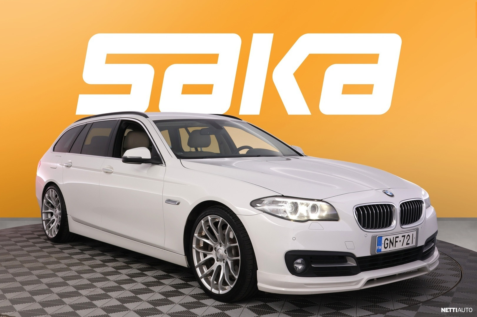BMW 520