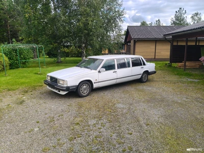 Volvo 740 Limusiini 1989, kuva 2/10