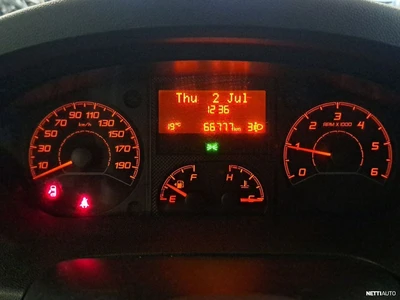Peugeot Boxer 335 L3H2 BlueHDi 130 2017, photo 3/33