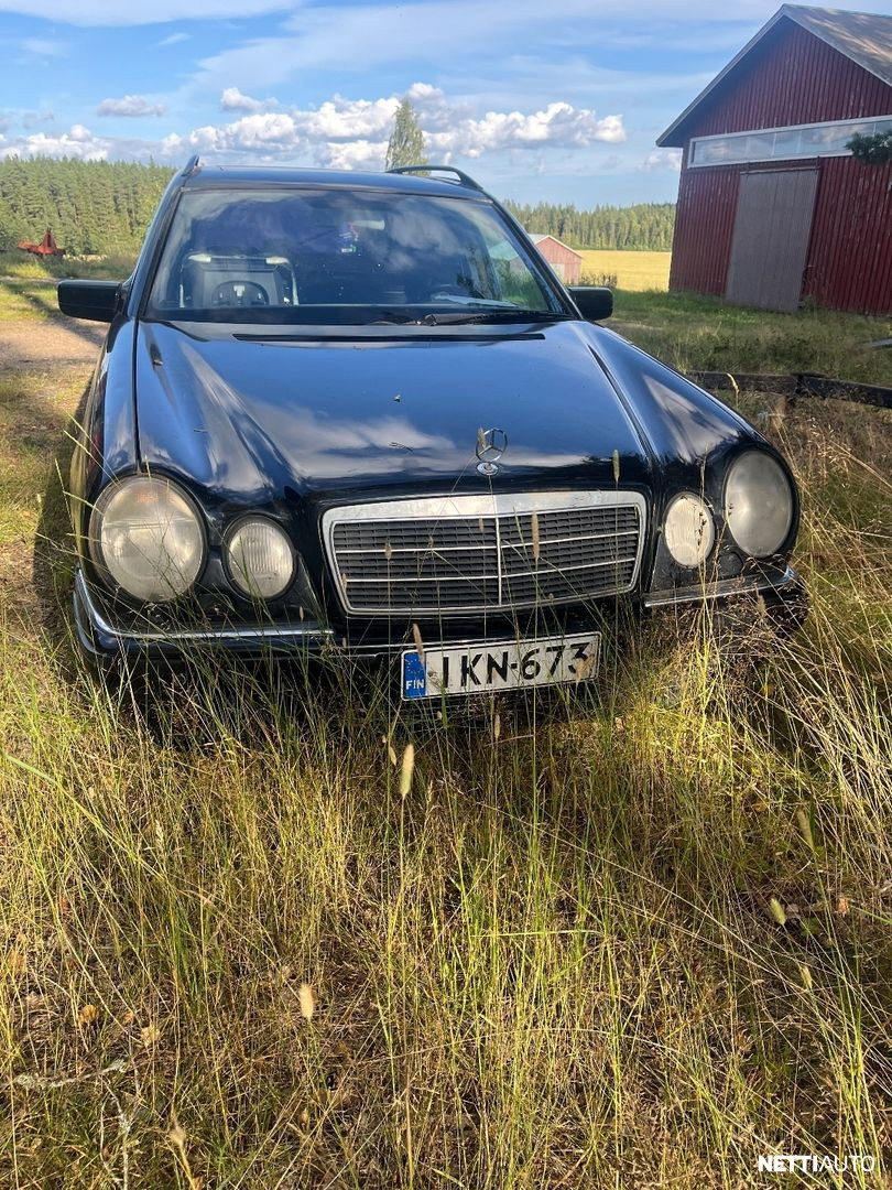 Mercedes-Benz E