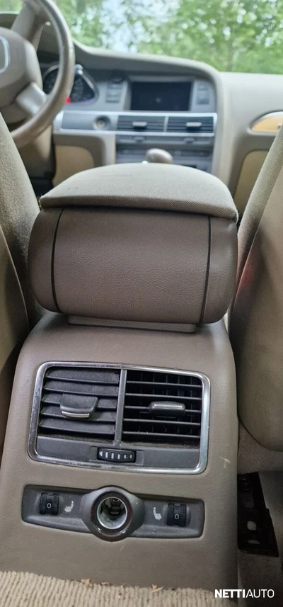 Audi A6 2004, photo 2/11