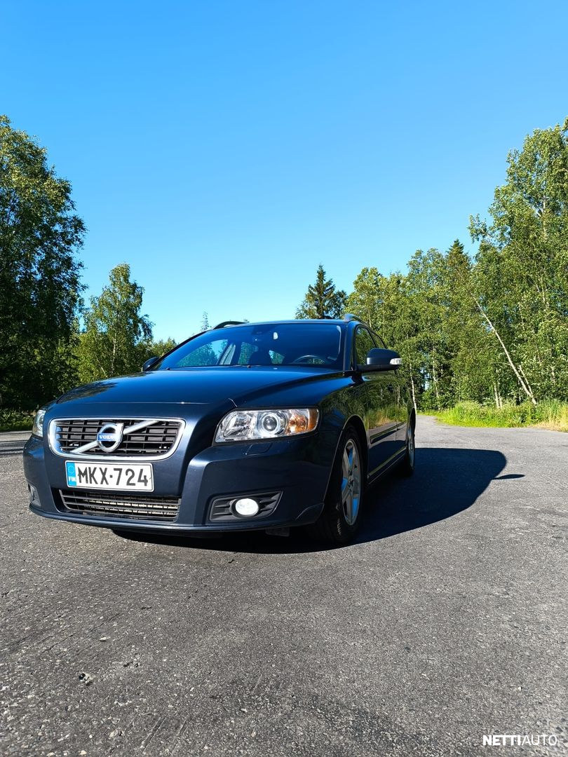 Volvo V50