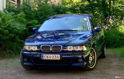 BMW M5 2002, kuva 3/10