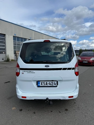 Ford Transit Courier 2019, kuva 5/15