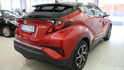 Toyota C-HR 1,8 Hybrid Intense 2020, kuva 5/19