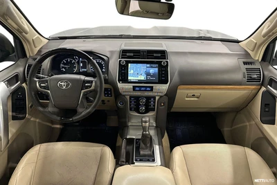 Toyota Land Cruiser 2018, photo 7/40