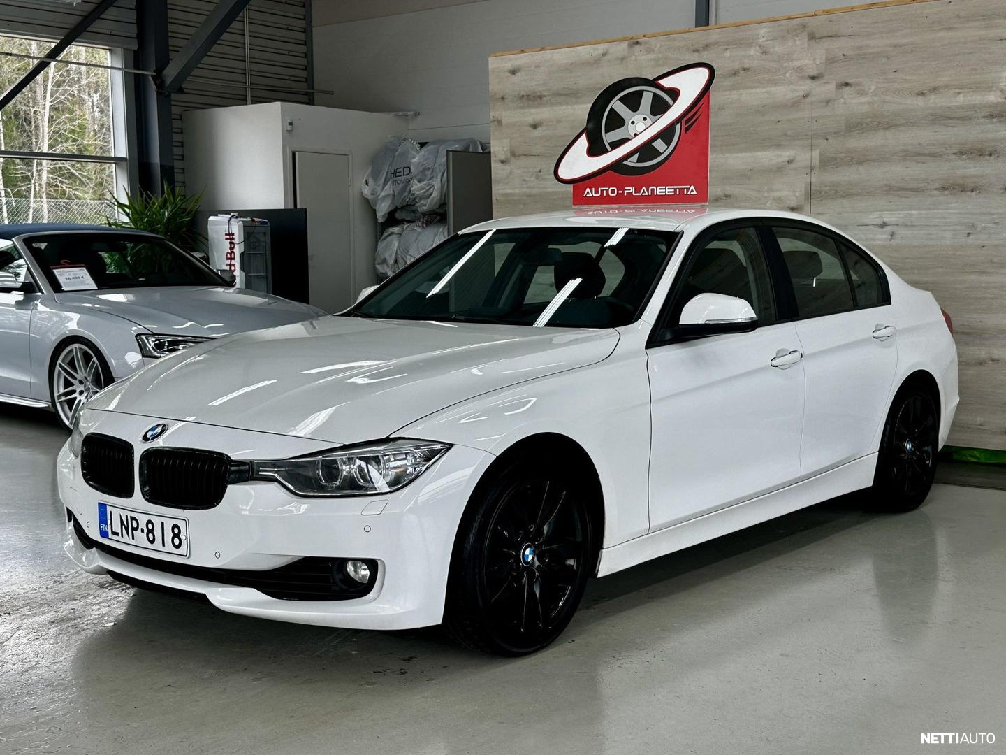 BMW 330