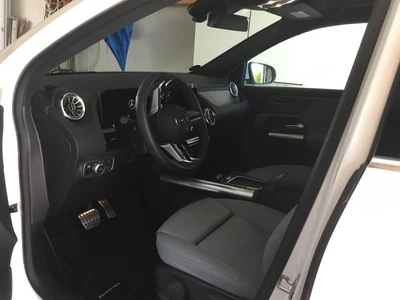 Mercedes-Benz EQA 350 4MATIC AMG Line 2024, kuva 6/8