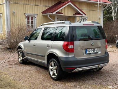 Skoda Yeti 1,6 TDI Adventure GreenLine 2011, kuva 4/21